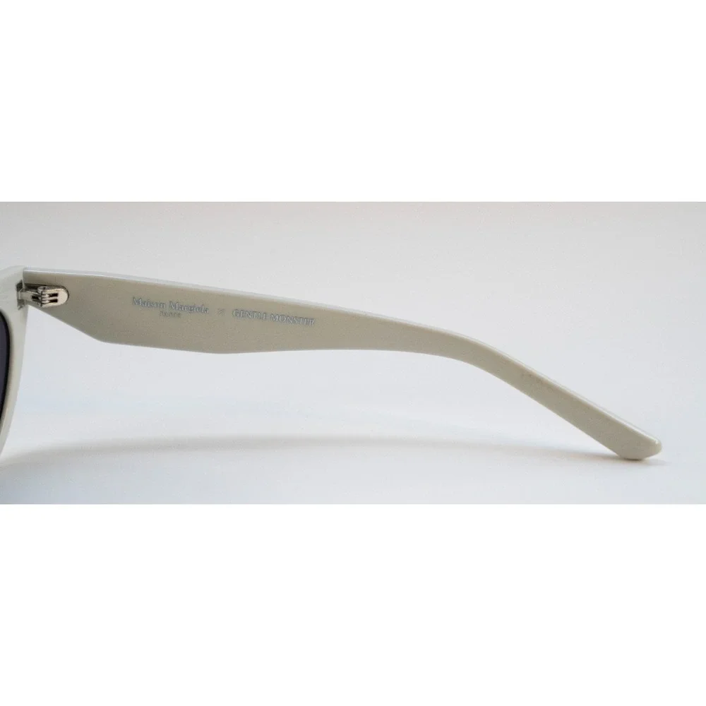 Authentic‎ Gentle Monster x Maison Margiela Paris - MM208 Light Grey Sunglasses